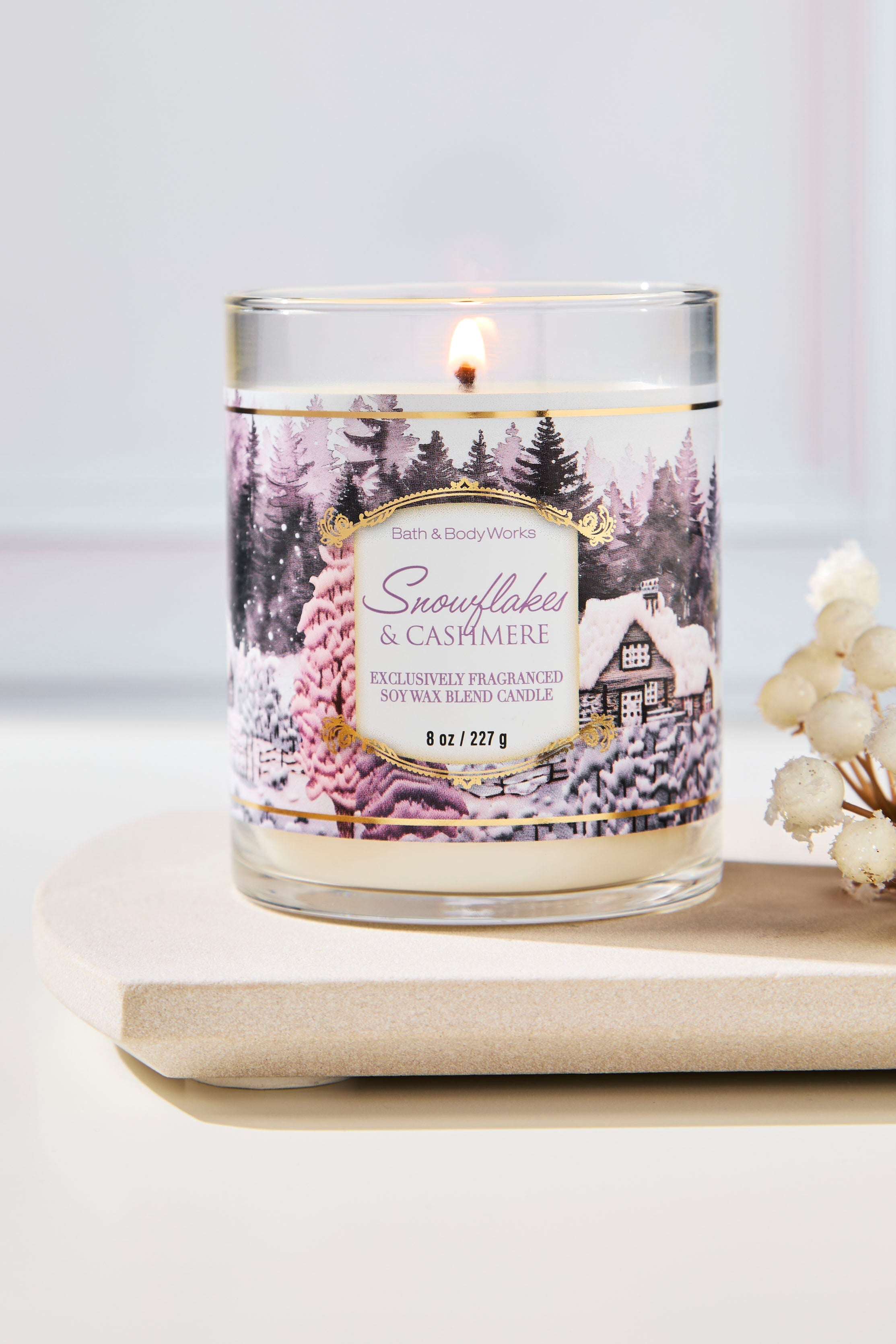 Snowflakes & Cashmere Single Wick Candle